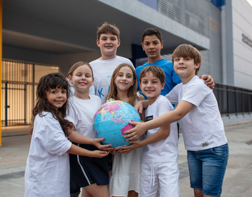 EDUCACAO E FUTURO